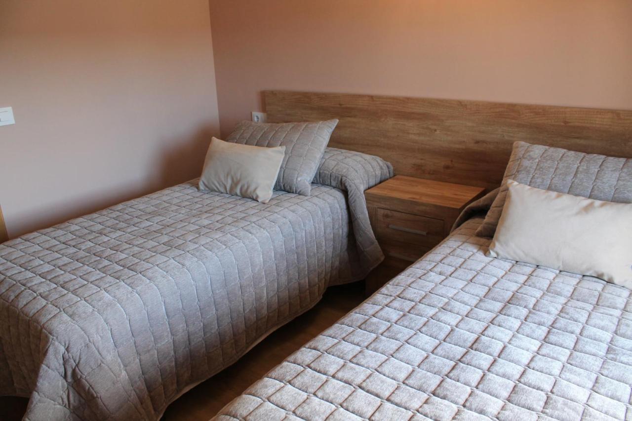 Apartamentos Turisticos Escorraladas Baltanás 외부 사진